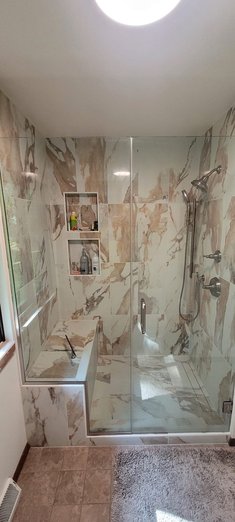 456740271 1030106582234929 6476876670859742896 n 768x1706